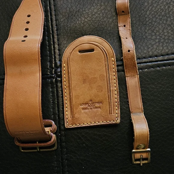 Authentic Louis Vuitton Tag Set - Picture 5 of 9